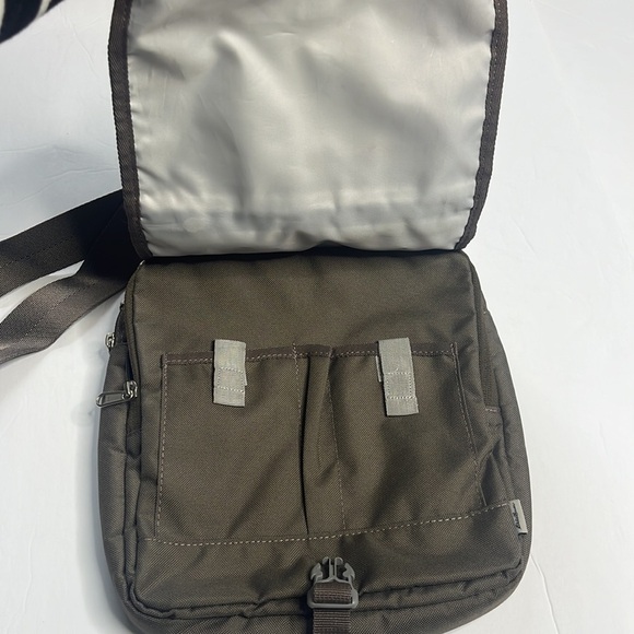 Eddie Bauer Cross Body Purse Bag Brown - Picture 5 of 10